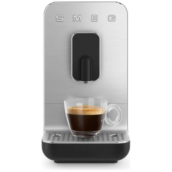 Кофемашина автоматическая SMEG BCC11BLMEU