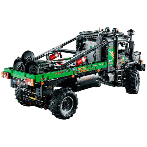 Авто-конструктор LEGO Technic Mercedes-Benz Zetros (42129)