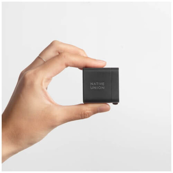 Сетевое зарядное устройство Native Union Fast GaN Charger PD 35W Dual USB-C Port Black (FAST-PD35-BLK-EU)