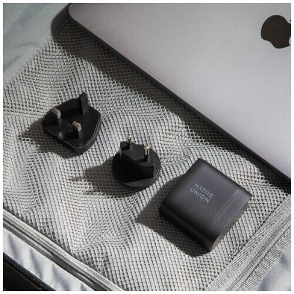 Сетевое зарядное устройство Native Union Fast GaN Charger PD 67W Dual USB-C Port Black (FAST-PD67-BLK-INT)