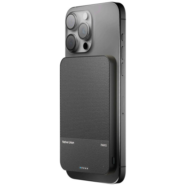 Дополнительный аккумулятор Native Union (Re) Classic Magnetic Power Bank Qi2 5 000mAh Black (PB-5KMS-BLK-Q2)