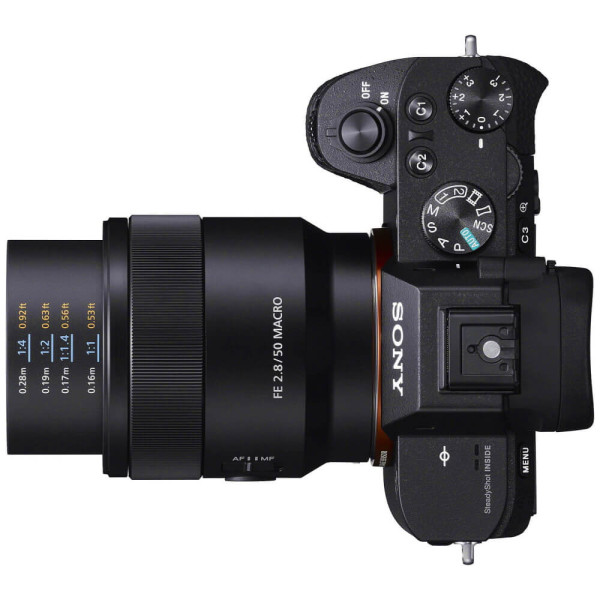 Стандартный объектив Sony SEL50M28 50mm f/2,8 Macro