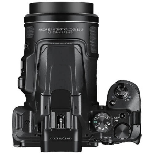 Компактний фотоапарат Nikon Coolpix P950 (VQA100EA)