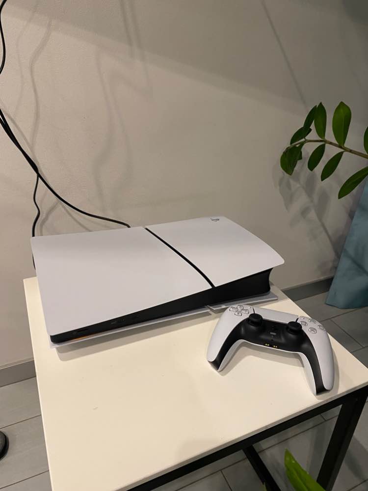 Sony PlayStation 5 Slim Digital Edition 825GB White (1000040658